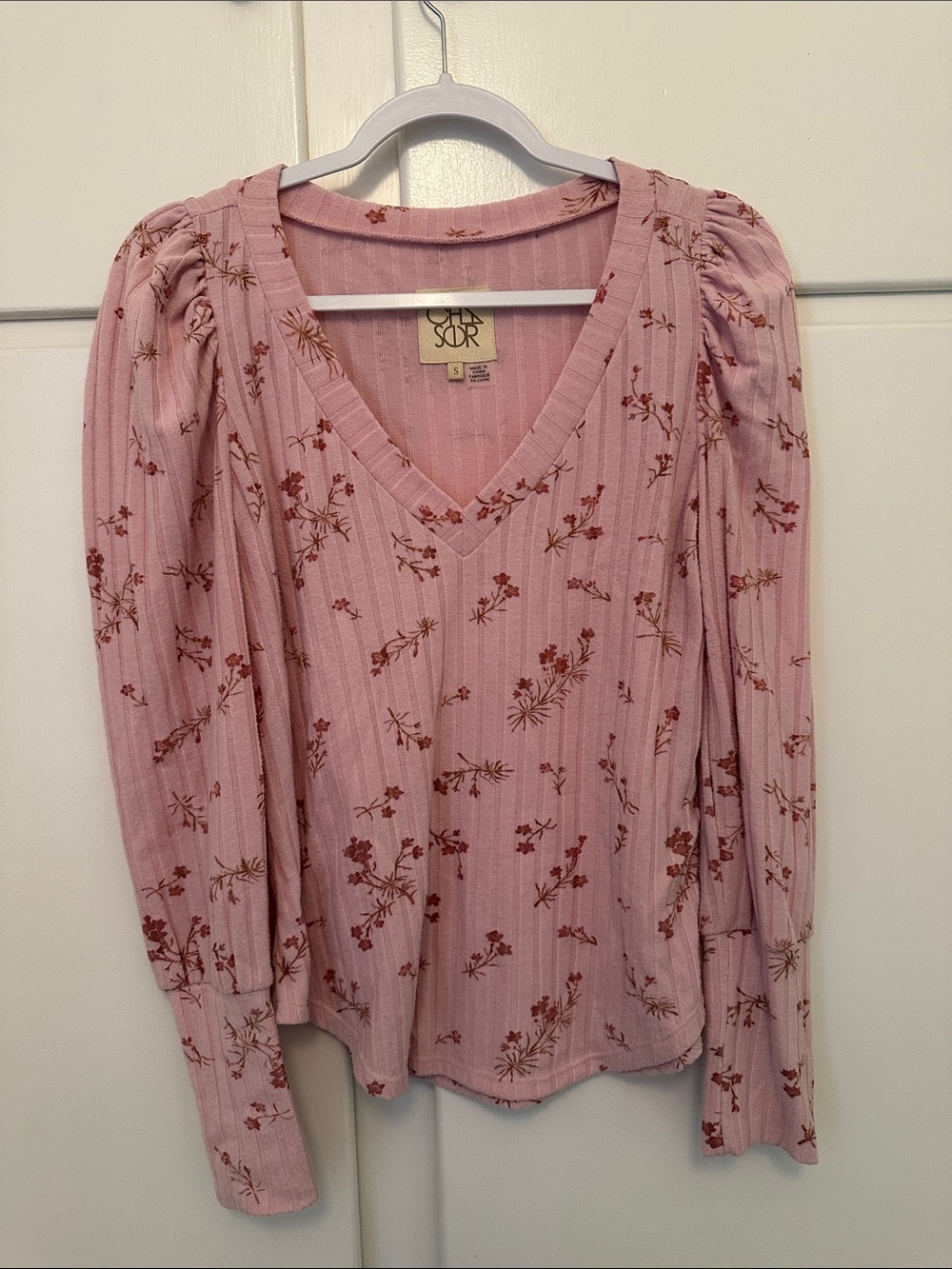 LIKE NEW Chaser Ribbed Long Sleeve Puff Floral Pink Top